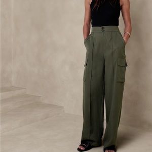 Banana Republic - Green Wide-Leg Pant